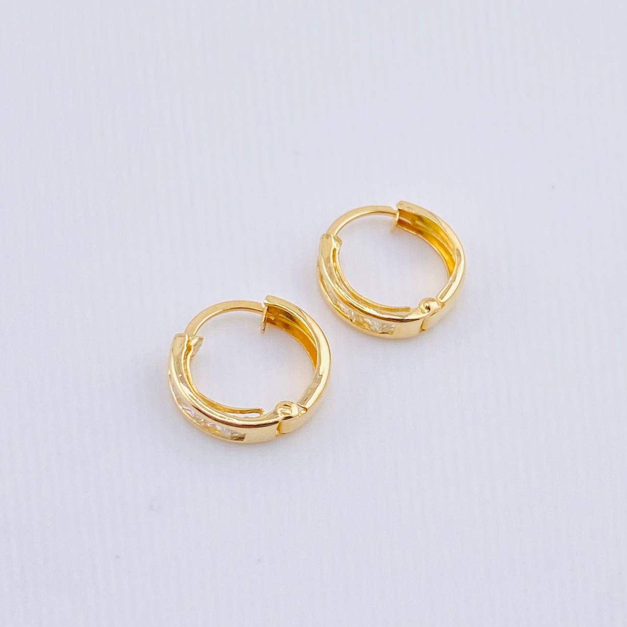 Candongas Carril 0.85gr / 1/2 in / Oro Amarillo 18K *