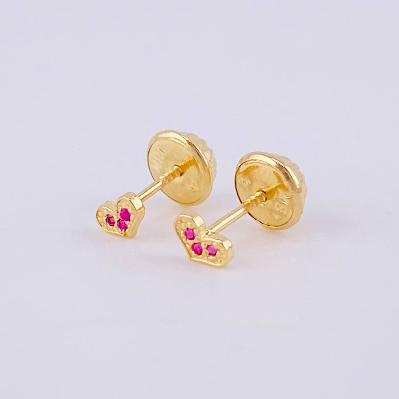 Stud Earrings Heart 0.45g / in / 1.3mm Yellow Gold 18K