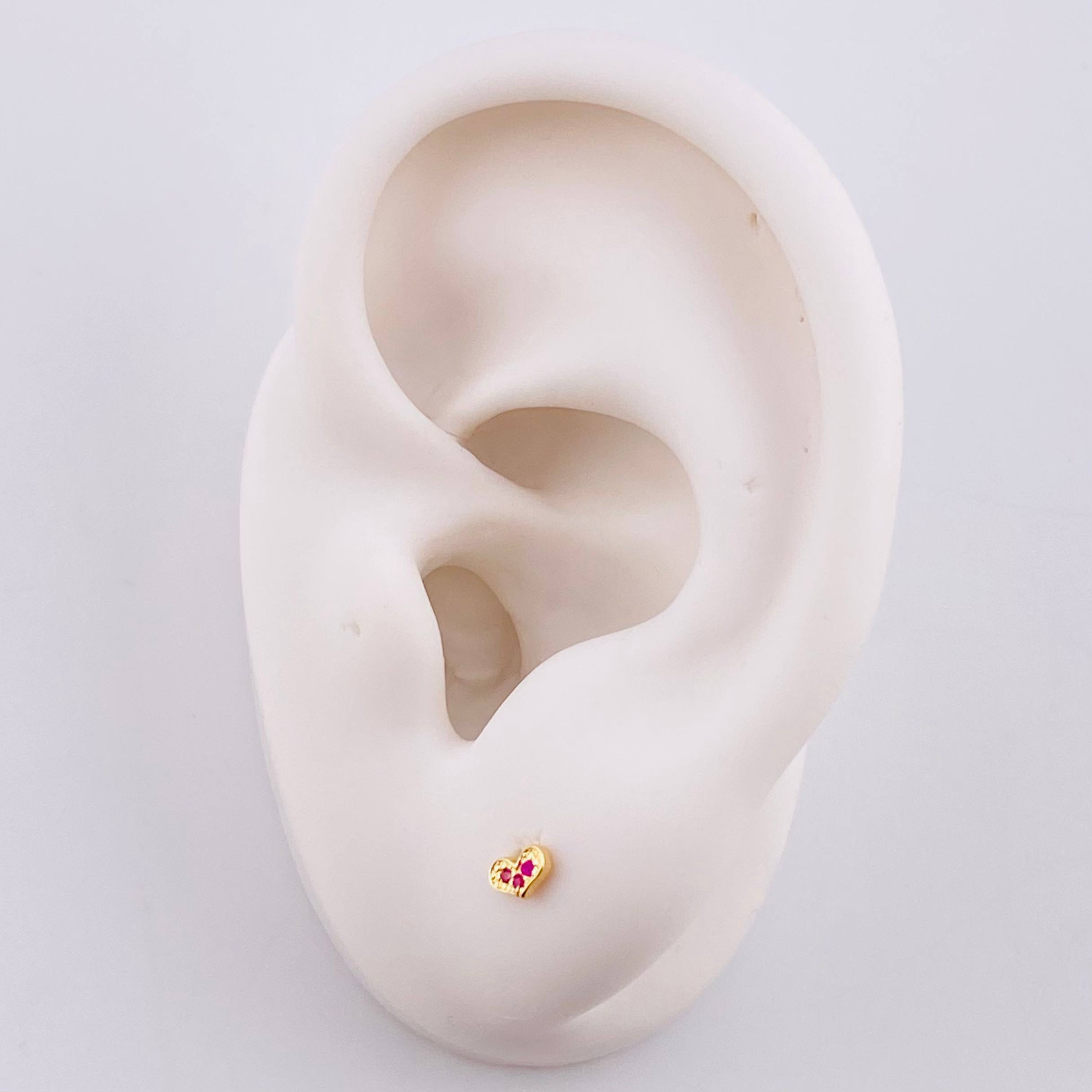 Stud Earrings Heart 0.45g / in / 1.3mm Yellow Gold 18K