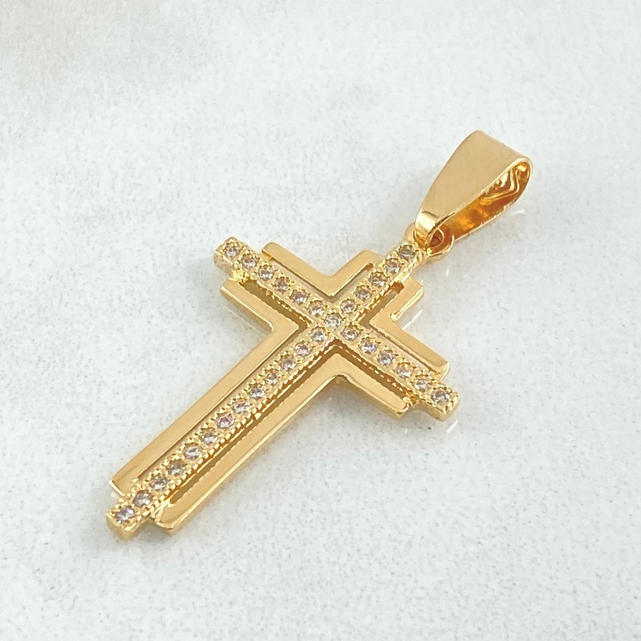 Pendant Latin Cross Overlapping 2.15gr / 1.3in / 18K Gold ©