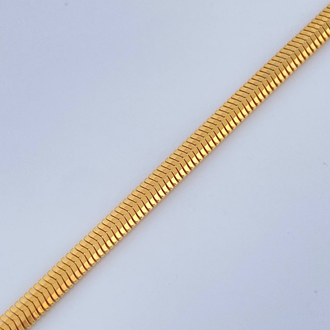 Pulso Serpiente 3.45gr / 7 3/4 in / 2.53mm Oro Amarillo +3 18K $