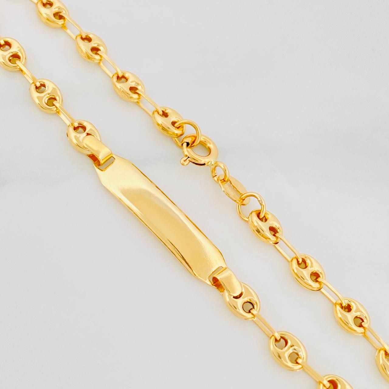 Bracelet Baby GC Rectangular Oval Plate 1.95g / 6 in / 3.62mm Yellow Gold 18K