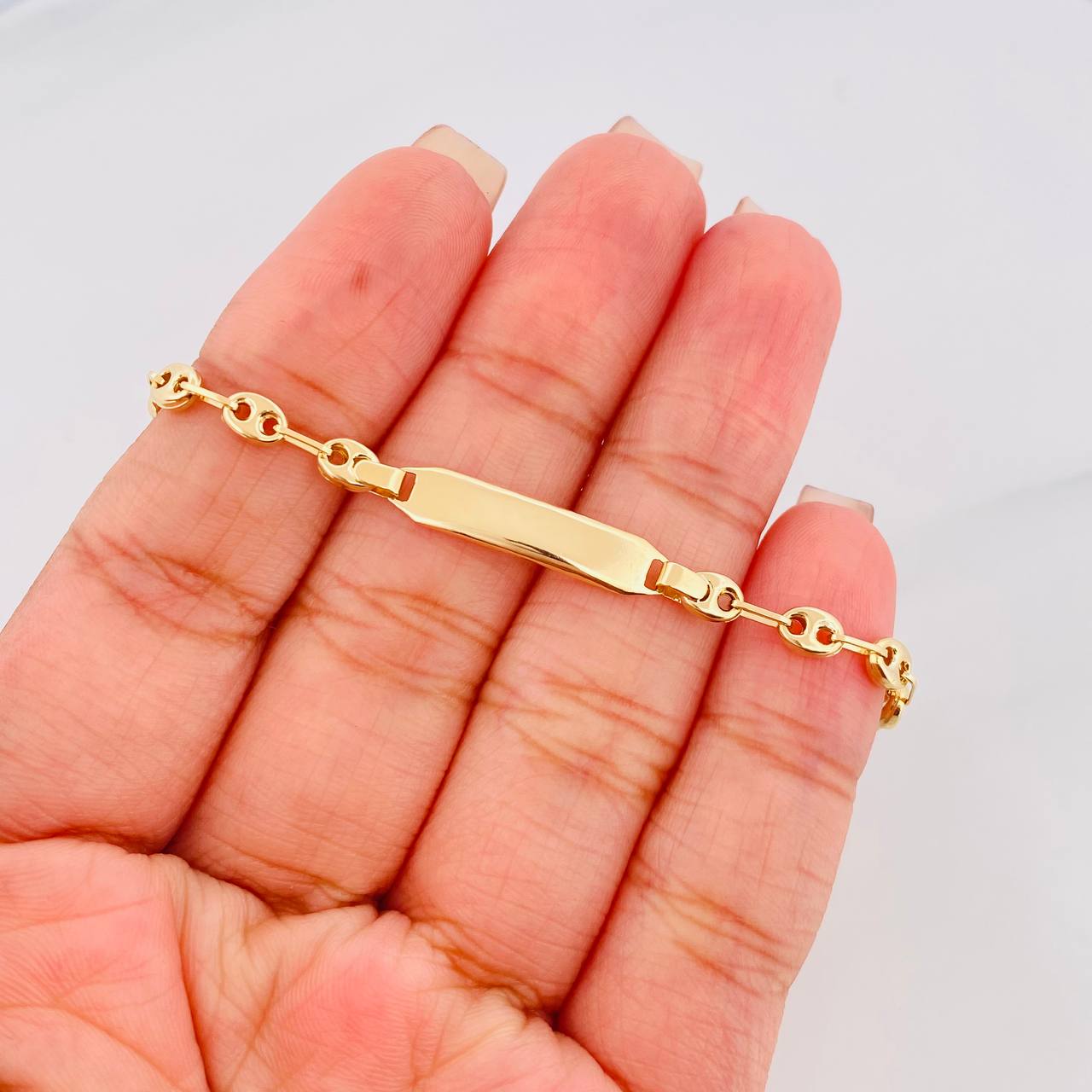 Bracelet Baby GC Rectangular Oval Plate 2g / 5 3/4 in / 3.63mm Yellow Gold 18K