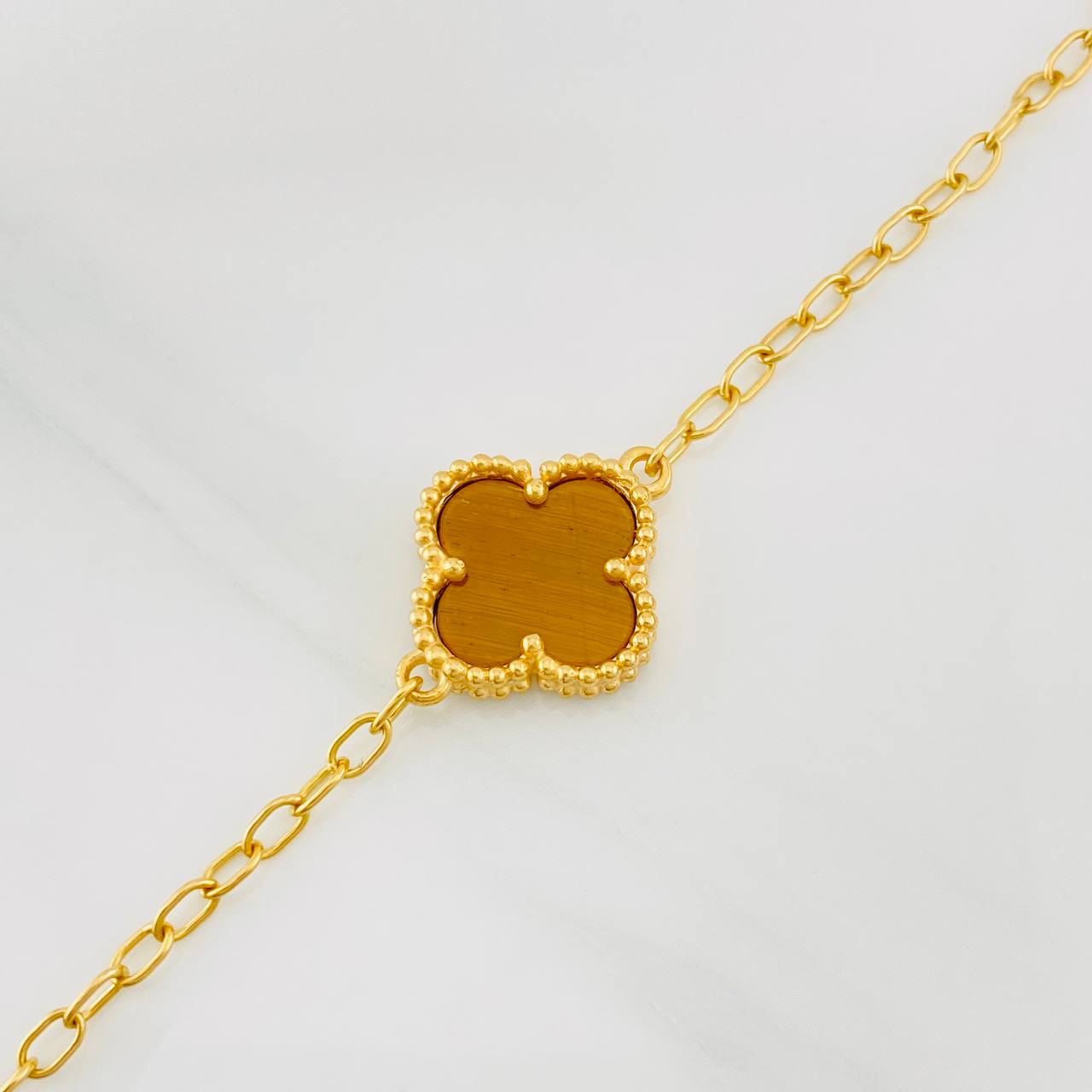 Pulso Cajón Trébol 4.35g / 7 in / 2.45mm Oro Amarillo 18K