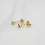 Stud Earrings Four Prongs Emeralds 10pts 0.85g / in / 3mm Yellow Gold 18K