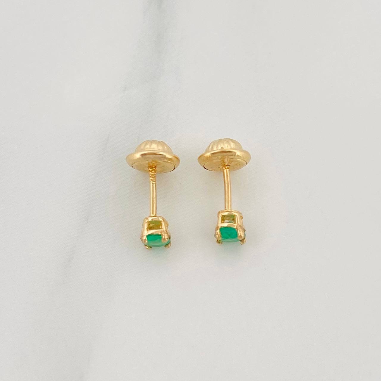 Stud Earrings Four Prongs Emeralds 15pts 0.65g / in / 1.3mm Yellow Gold 18K