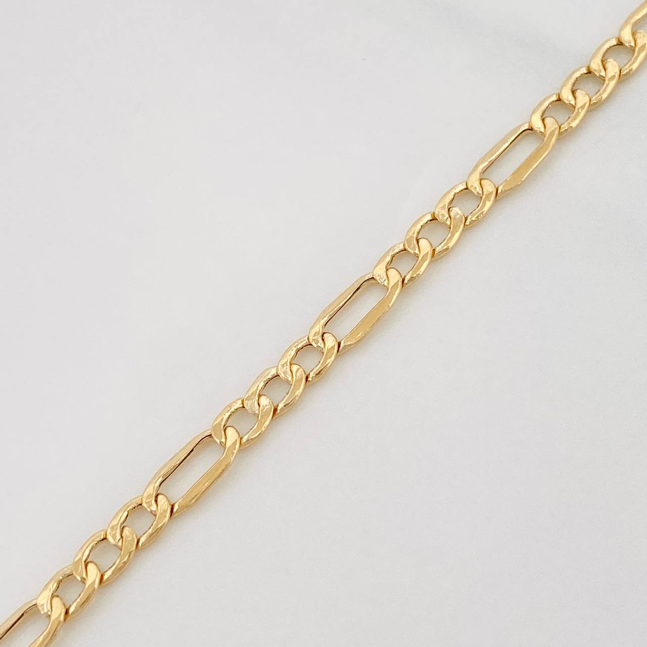 Pulso Fígaro 2.35g / 8 in / 3.56mm Oro Amarillo 18K