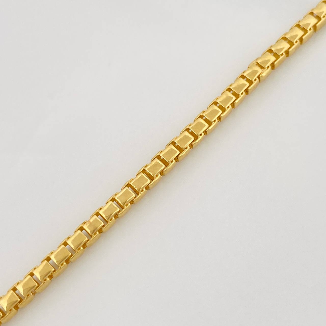 Pulso Veneciano Infinito 6.25g / 8 1/4 in / 2.87mm Dos Oros Amarillo Blanco 18K