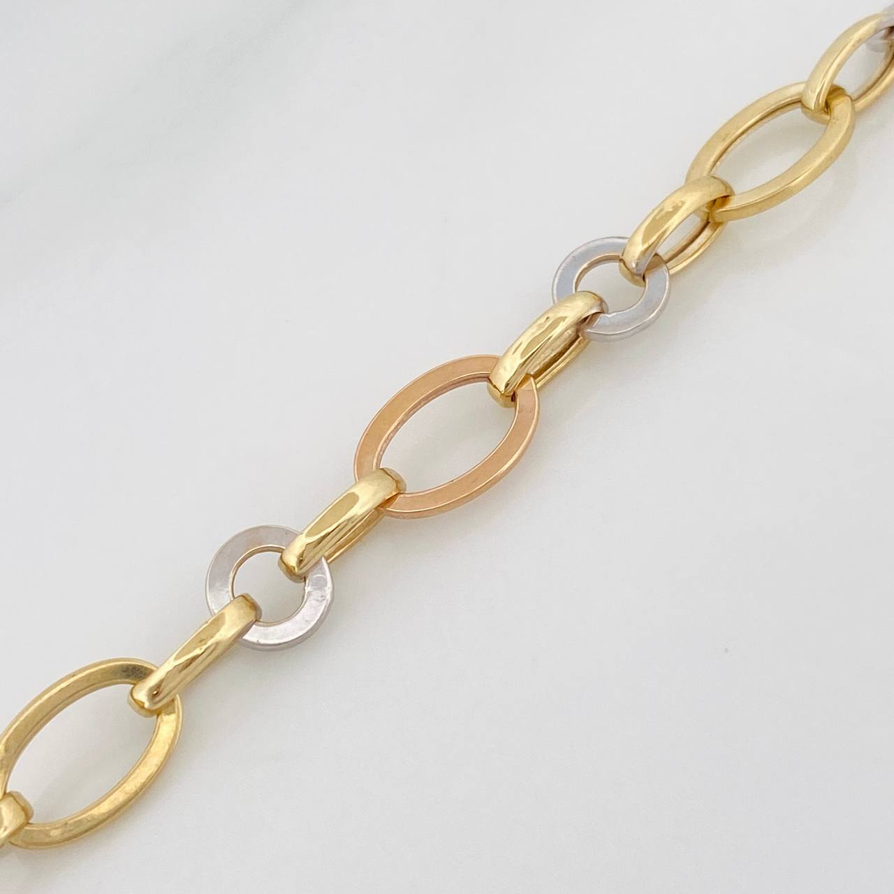 Pulso Aros 4.05g / 7 1/2 in / 6.87mm Tres Oros 18K