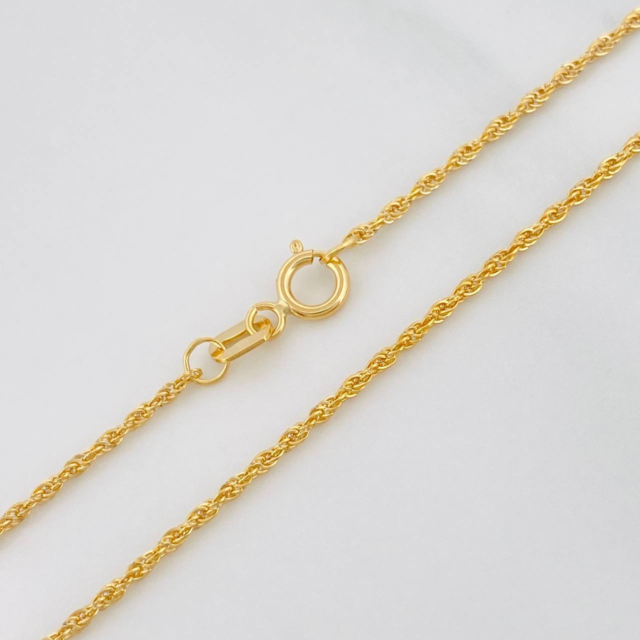 Cadena Lazo 1.5g / 60cm / 1.48mm Oro Amarillo 18K