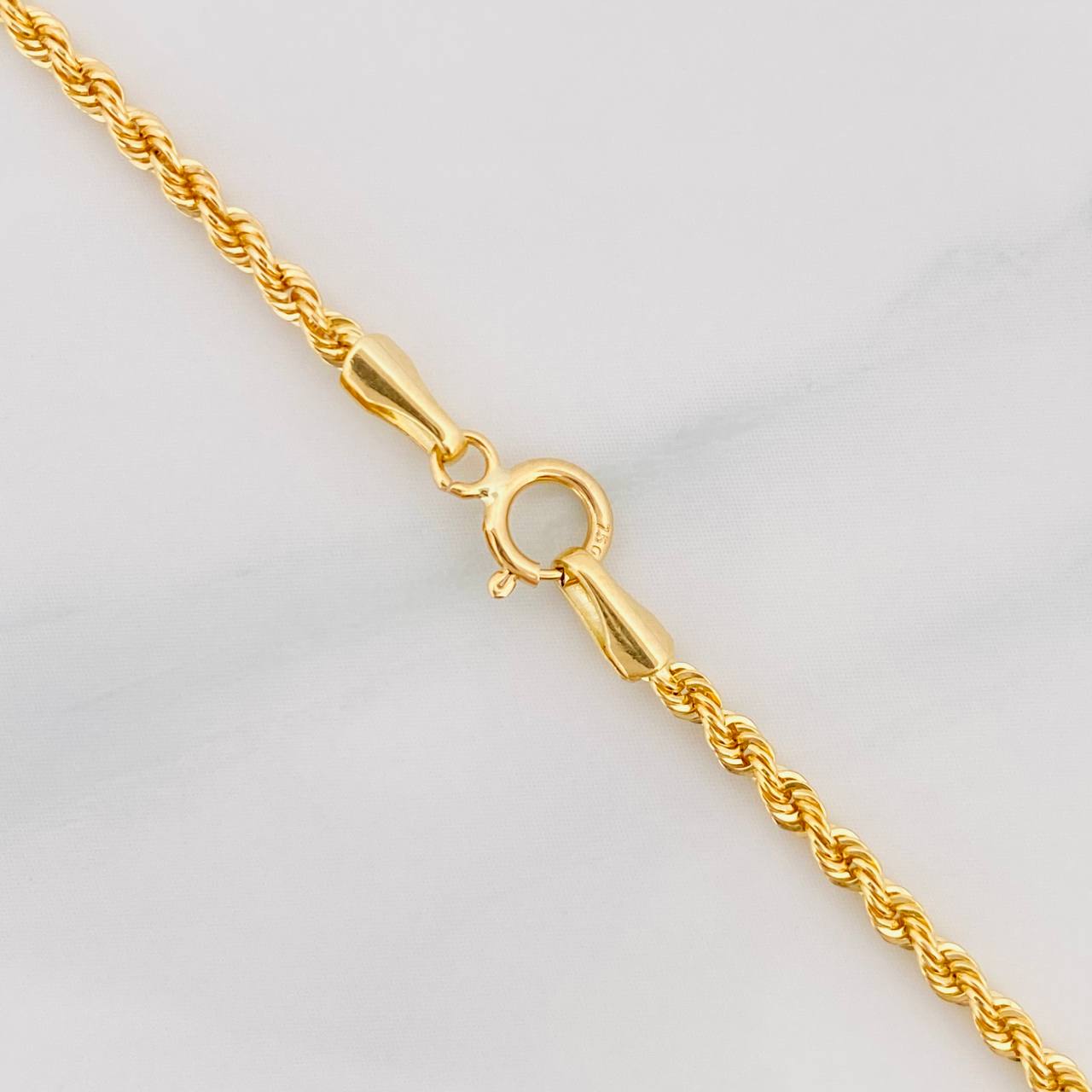 Cadena Lazo 2.25g / 60cm / 1.43mm Oro Amarillo 18K