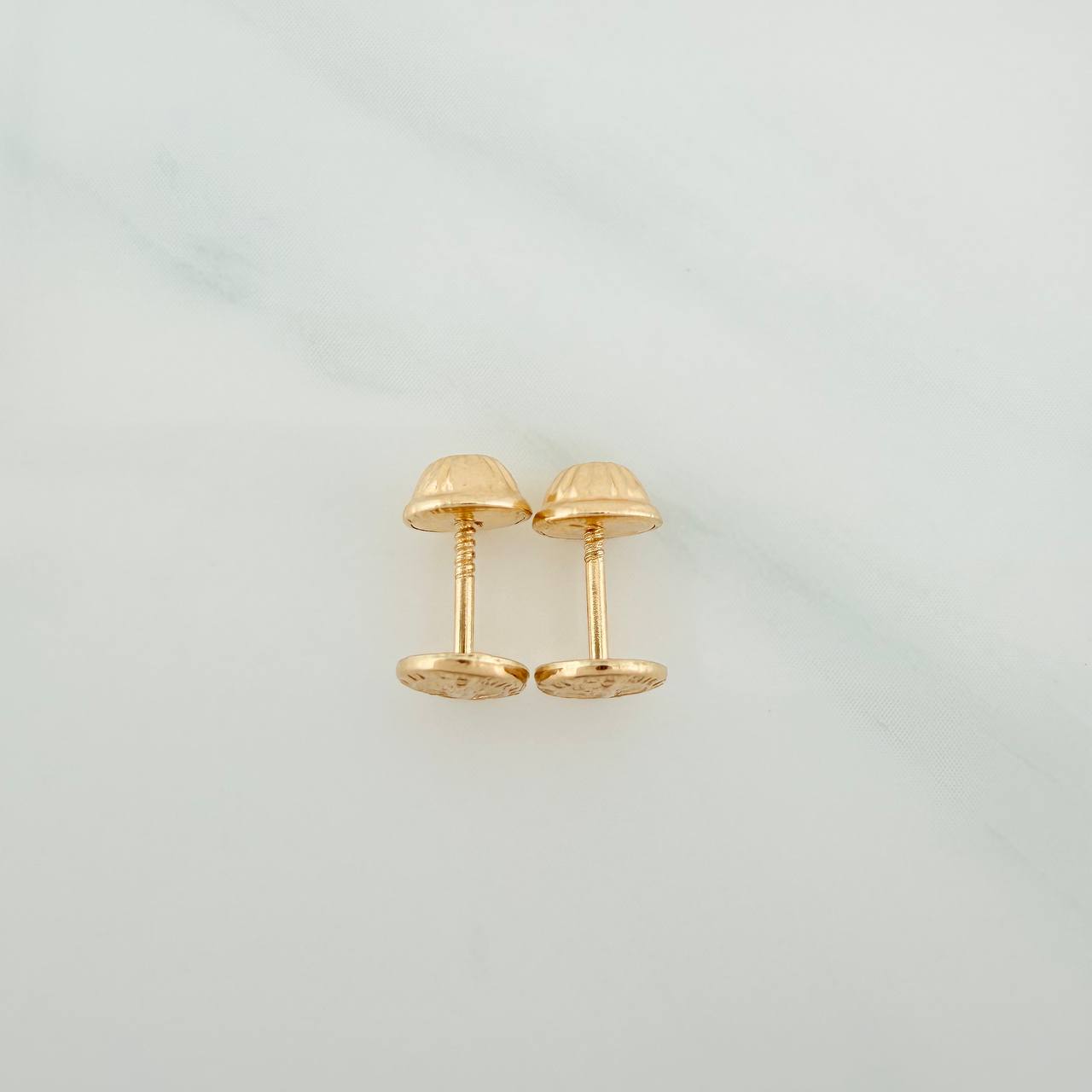 Topos Virgen Milagrosa 0.6gr / 7.23mm Oro Amarillo 18K %