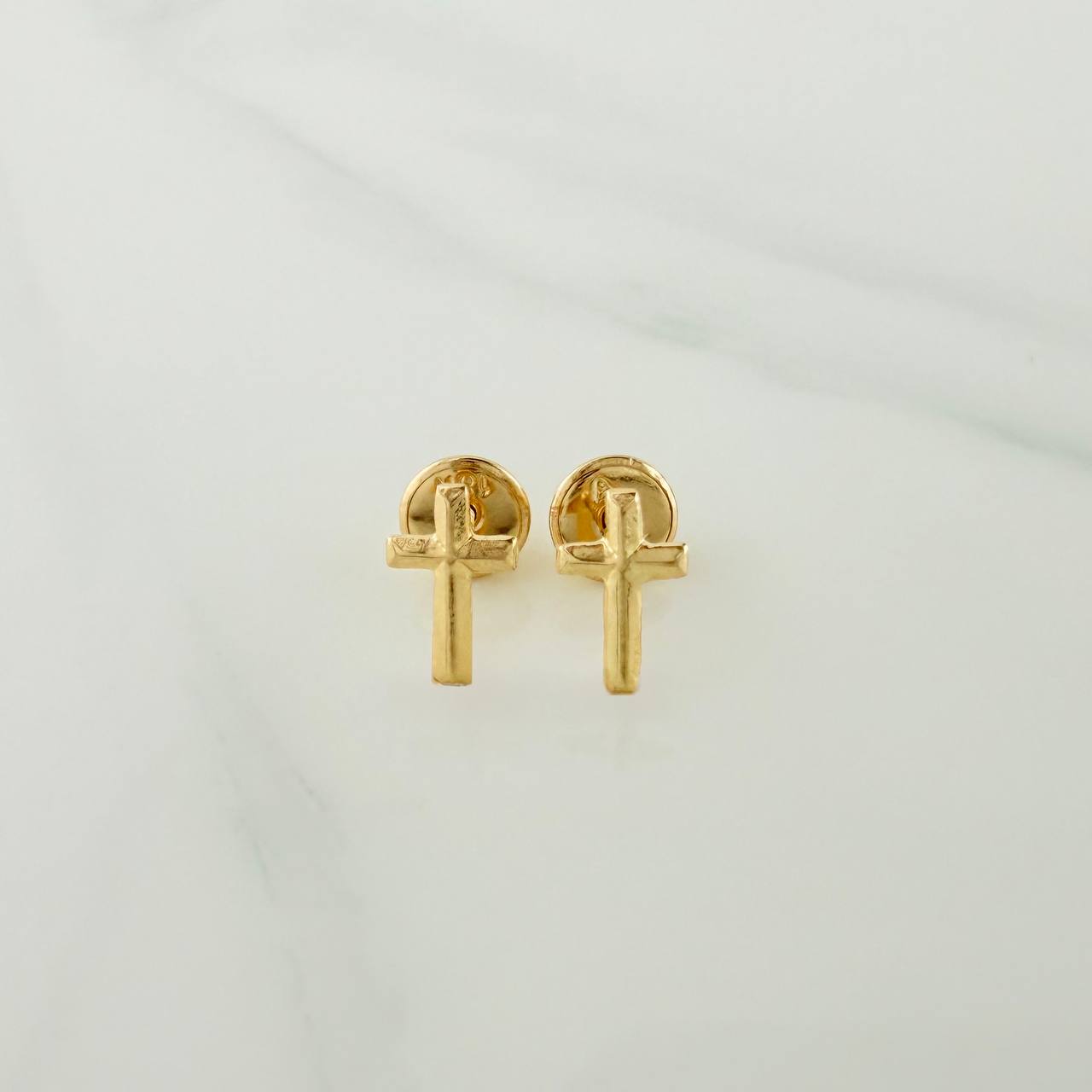 Topos Cruz 0.5gr / 8.16mm Oro Amarillo 18K %