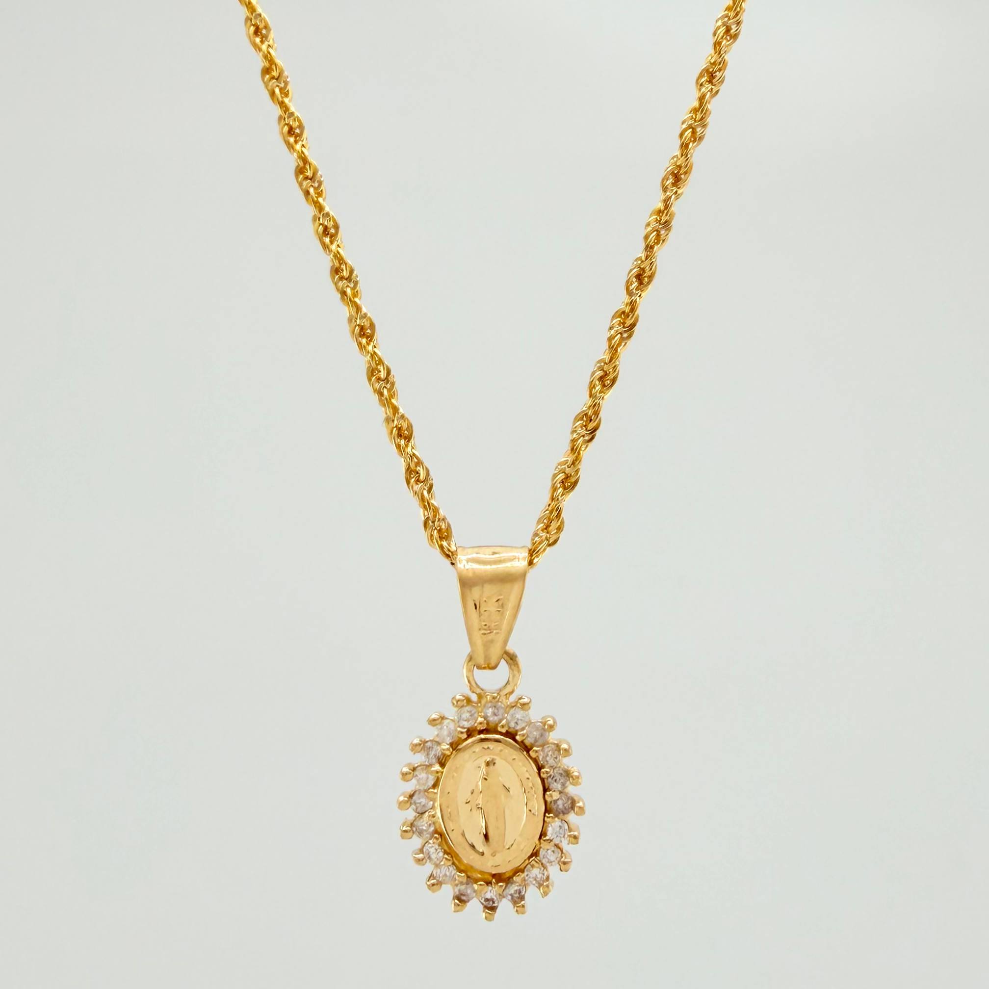 Rope Chain Set + Miraculous Virgin Pendant / 1.95gr / 19 3/4 in 18K Yellow Gold