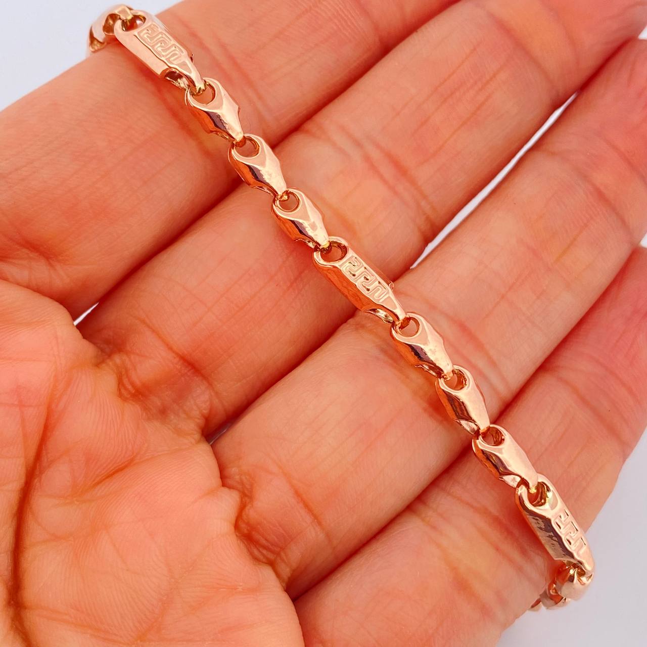 Pulso Rustico Tribal 5.85gr / 8 1/4 in / 3.6mm Oro Rosa 18K %