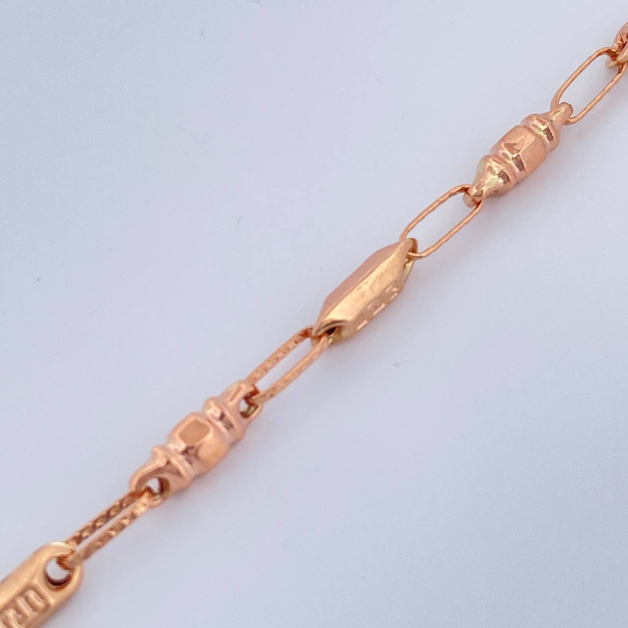 Pulso Rustico Tribal 3.8gr / 8 3/4 in / 3.4mm Oro Rosa 18K %