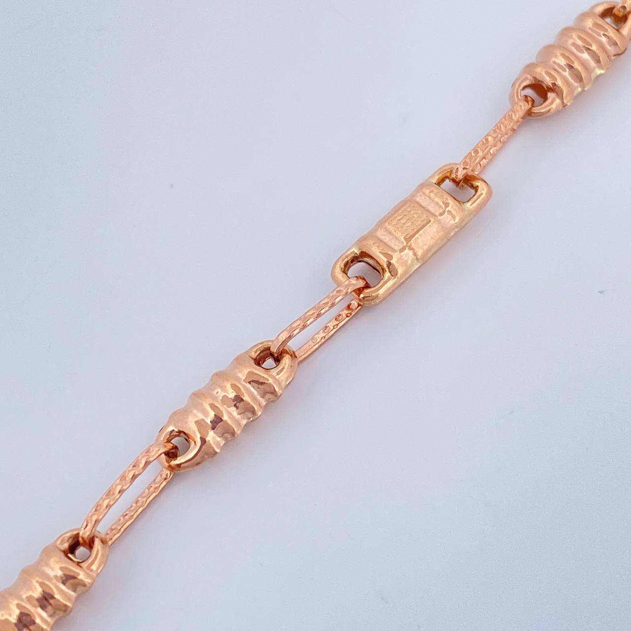 Pulso Rustico Barril 3.7gr / 8 1/2 in / 3.4mm Oro Rosa 18K %