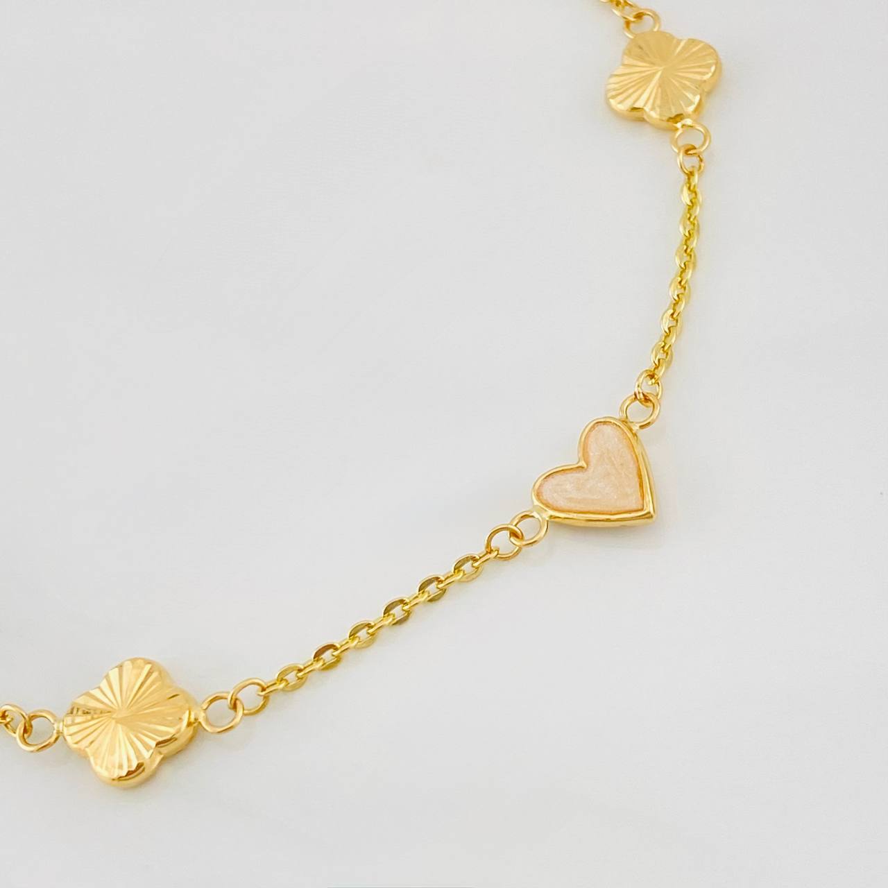 Classic Link Bracelet Clover Heart 2.4g / 7 in / 0.96mm Yellow Gold 18K