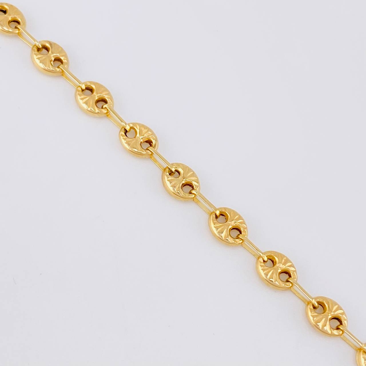 Cadena GC Diamantada 5.95g / 18 in / 4.1mm Oro Amarillo 18K