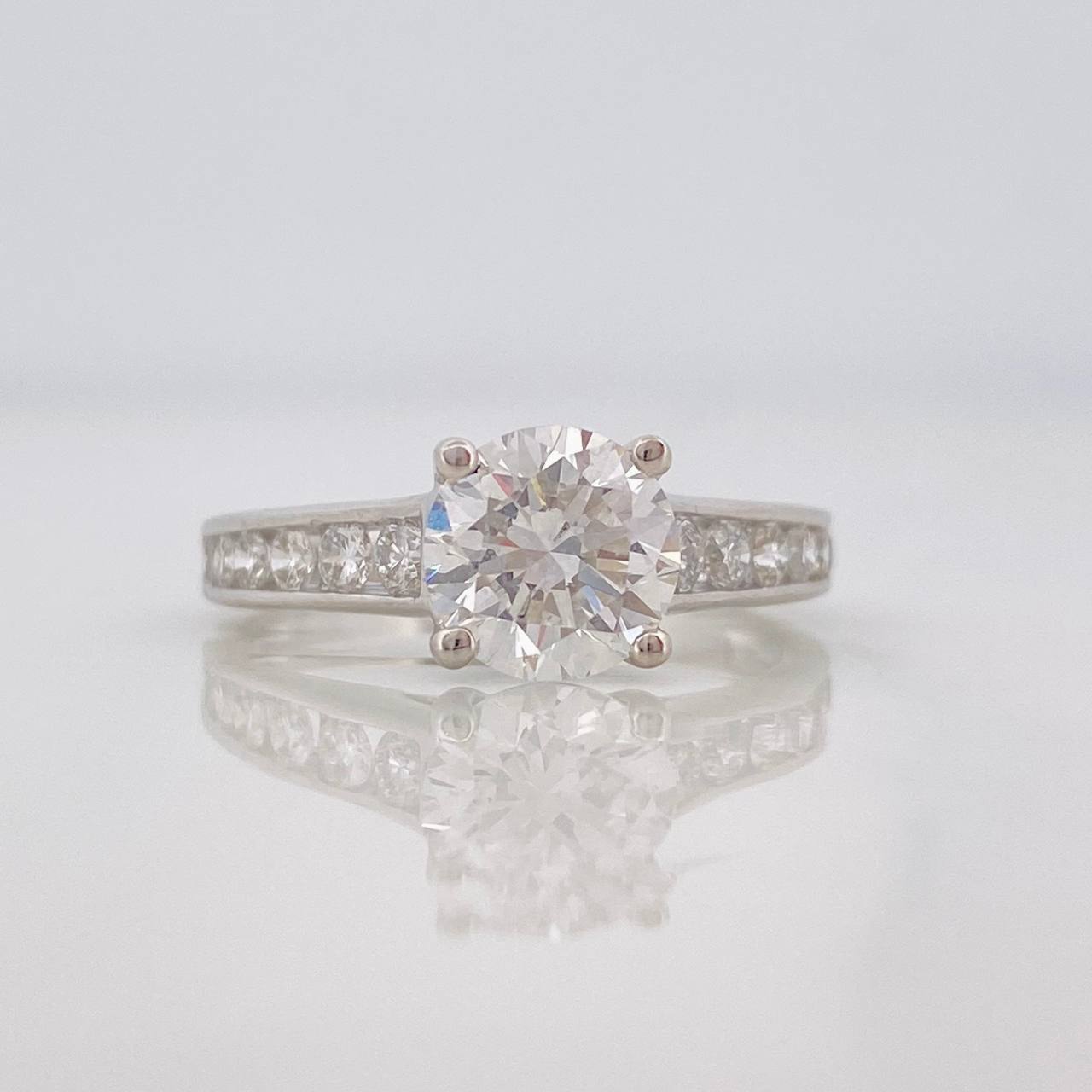 Solitaire Diamond Ring 1.59cts 3.25g / Size 7 White Gold 10K