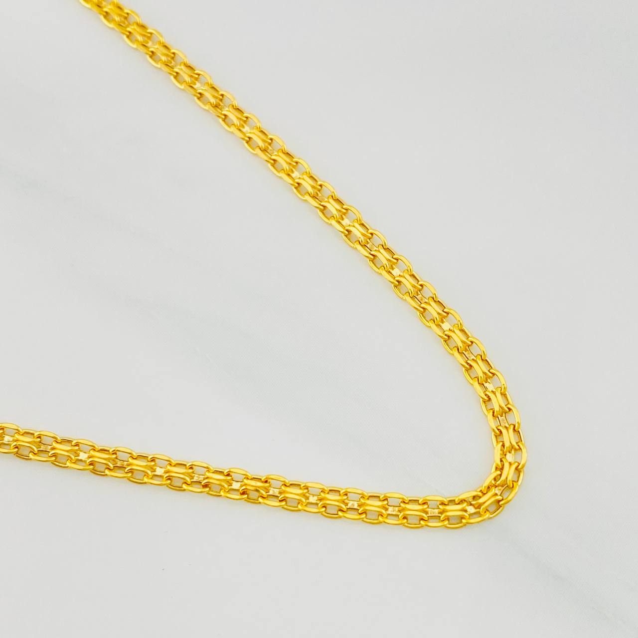 Cadena China 3g / 20 in / 2.4mm Oro Amarillo 18K