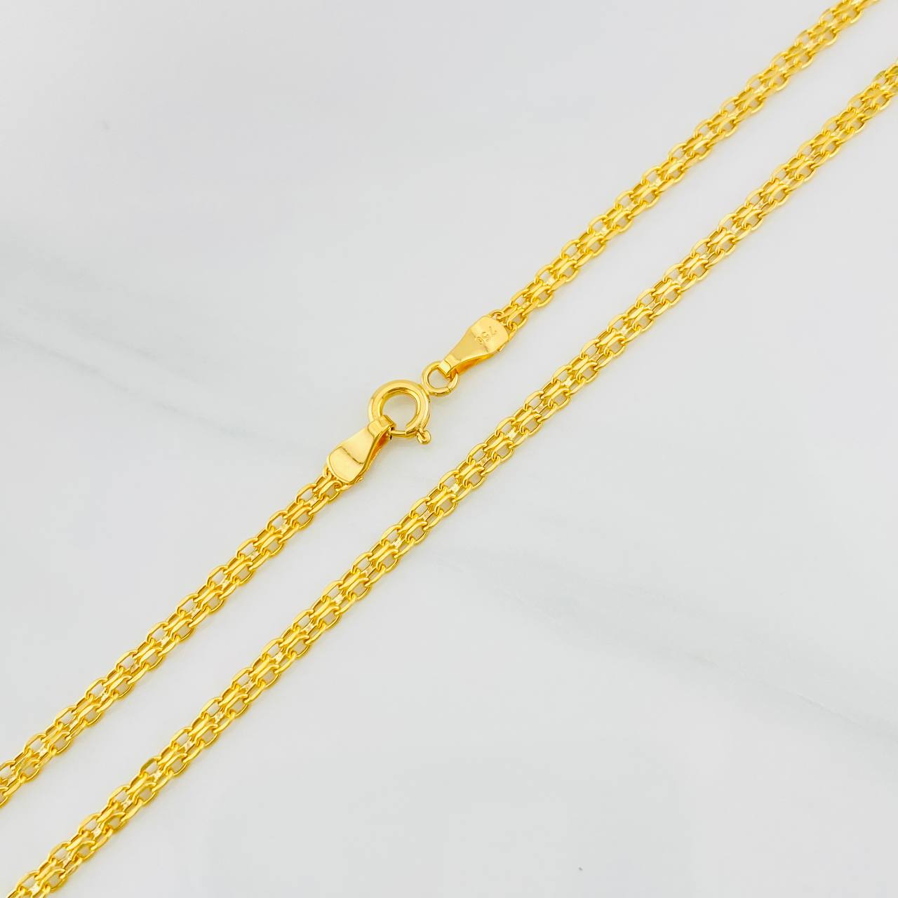 Cadena China 3.5g / 24 in / 2.41mm Oro Amarillo 18K