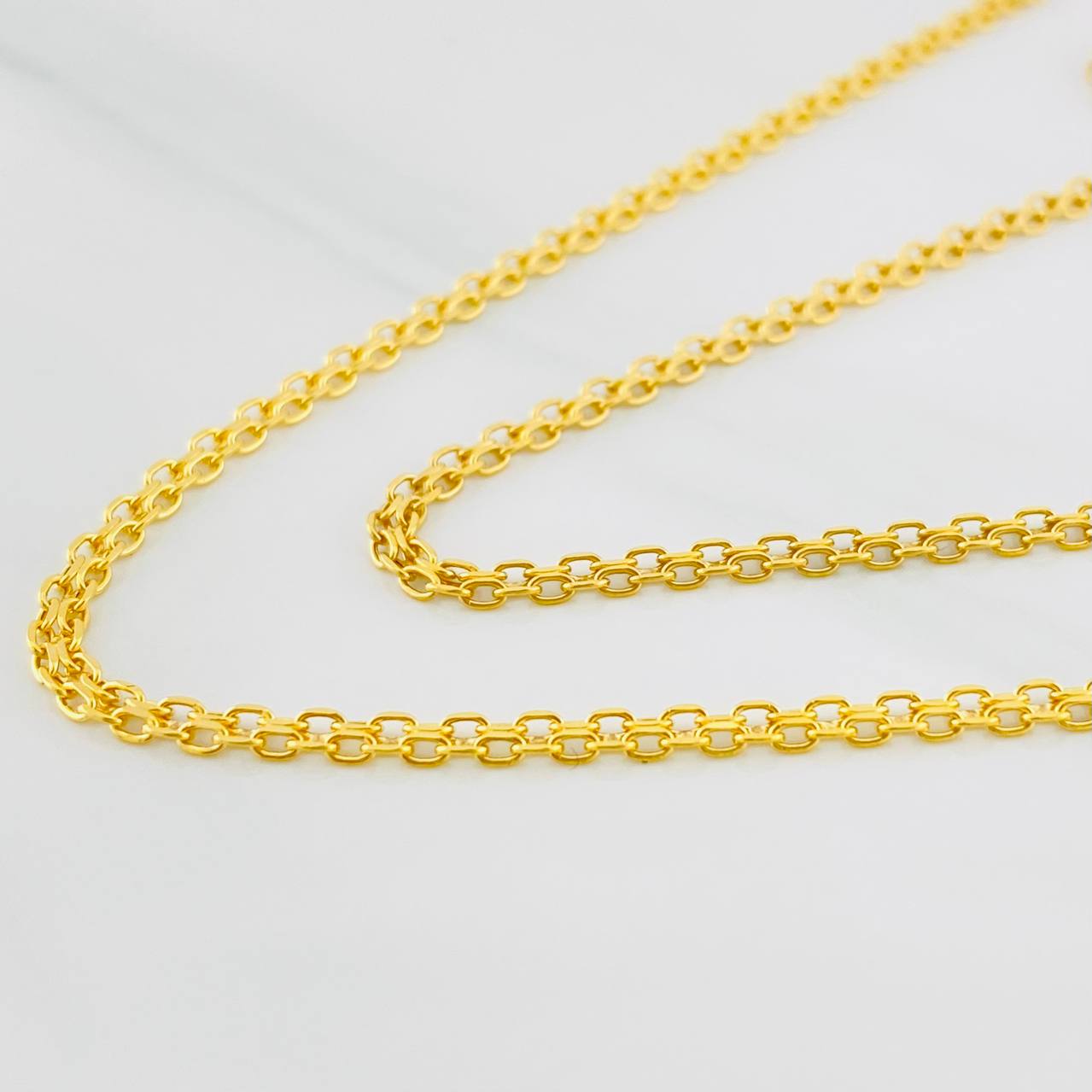 Cadena China 3.55g / 24 in / 2.42mm Oro Amarillo 18K