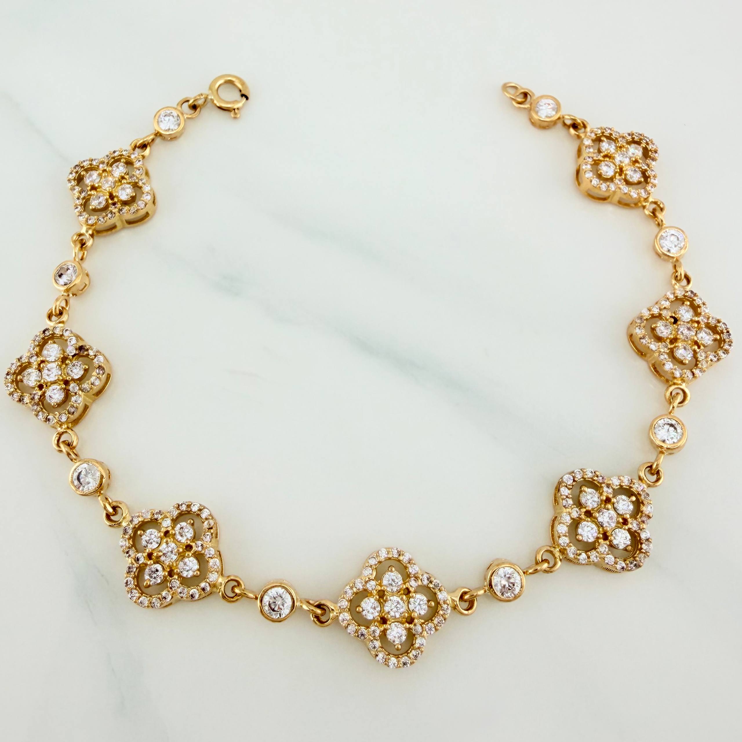 Pulso Trebol 13.3 g / 7 1/2 in / 11.5 mm Oro Amarillo 18K