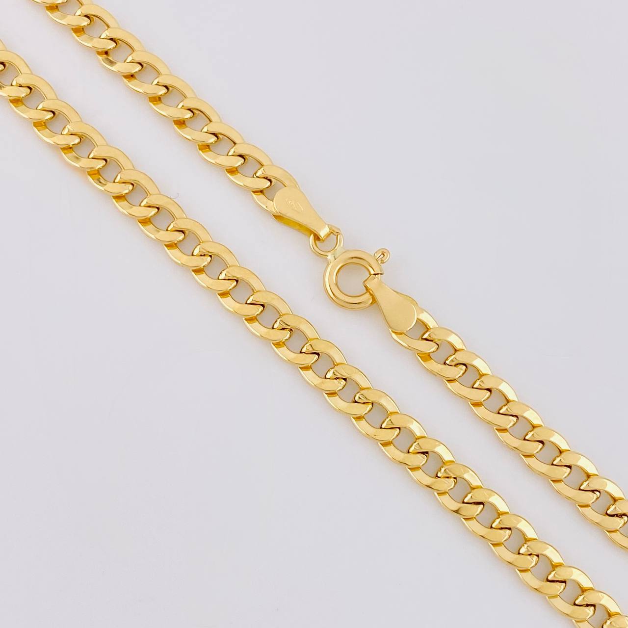 Cadena Cubana 7.1g / 24 in / 4.1mm Oro Amarillo 18K