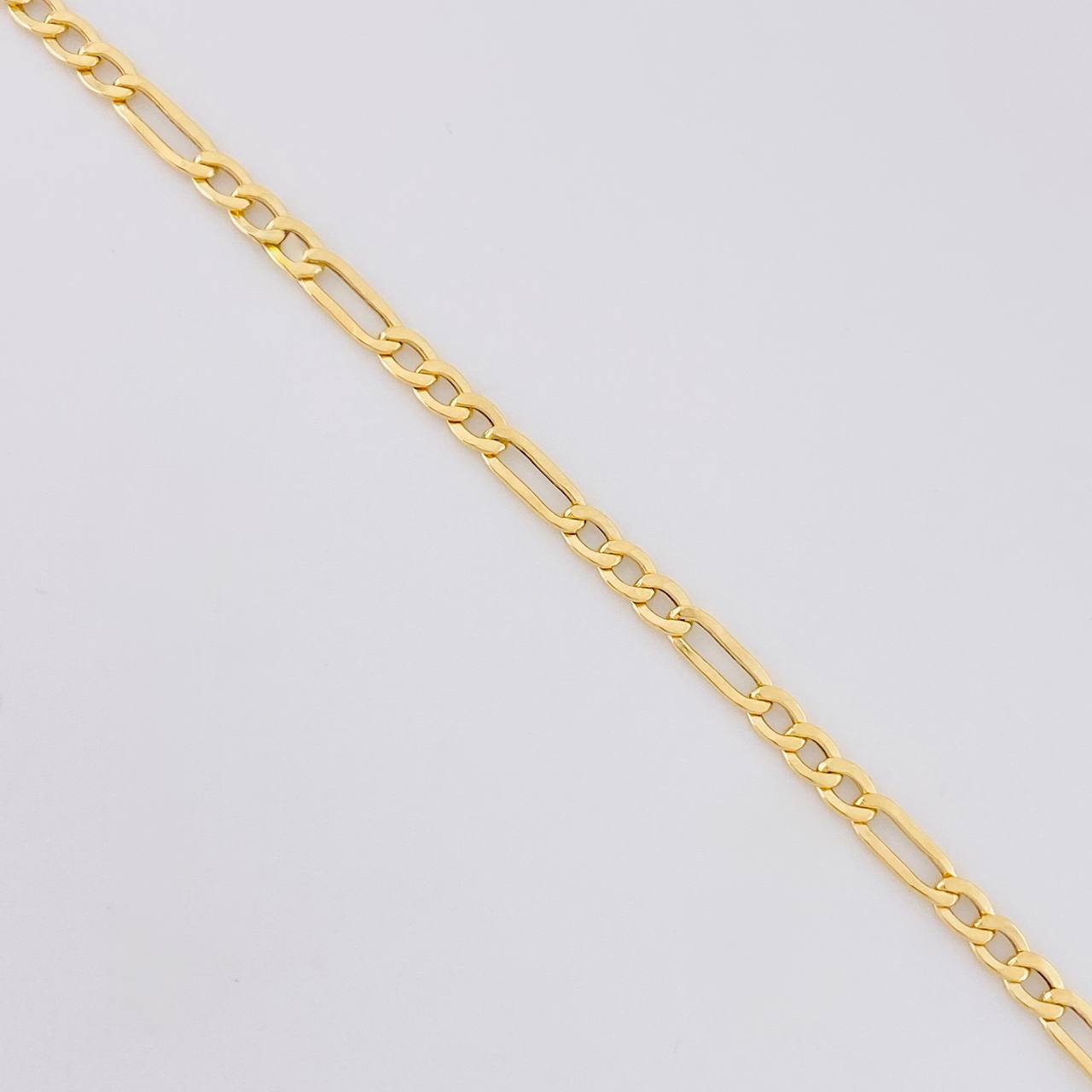 Cadena Figaro 2.1g / 24 in / 2.2mm Oro Amarillo 18K