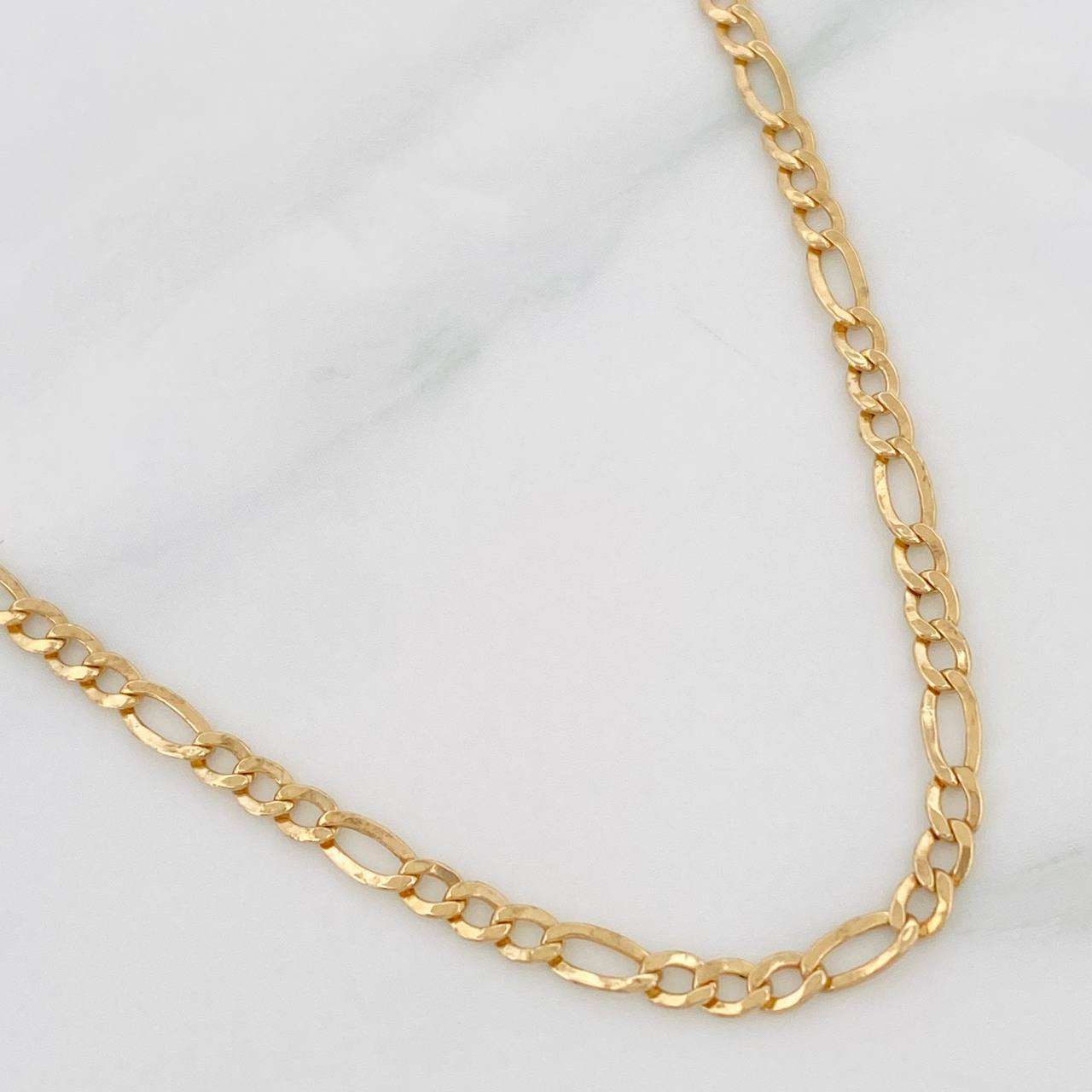 Cadena Figaro 3.75g / 26 in / 1.2mm Oro Amarillo 18K