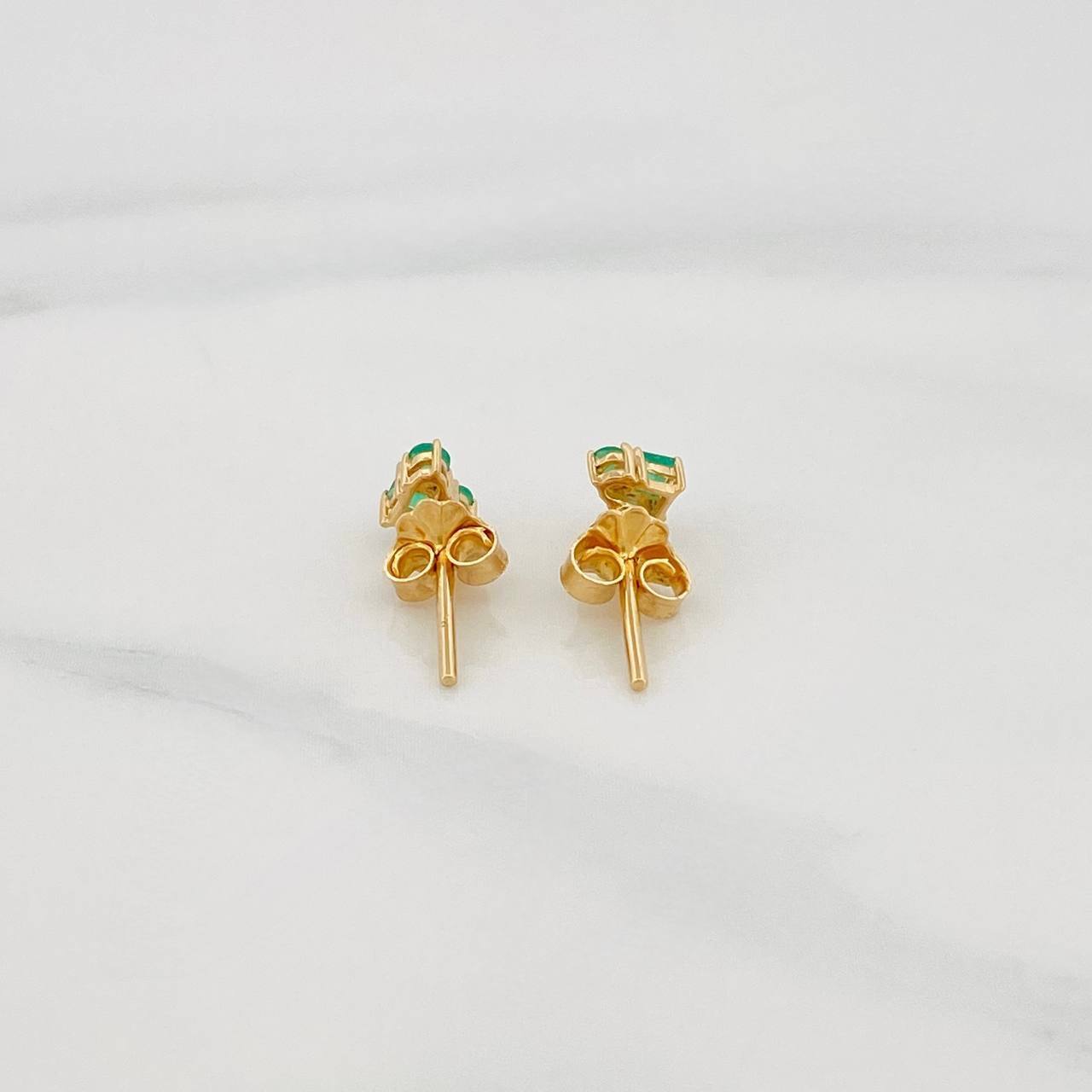 Stud Earrings Heart Emeralds 24pts 0.85g / in / 3mm Yellow Gold 18K