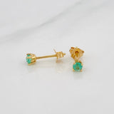 Stud Earrings Four Prongs Emerald 25pts 0.85g / in / 1.7mm Yellow Gold 18K