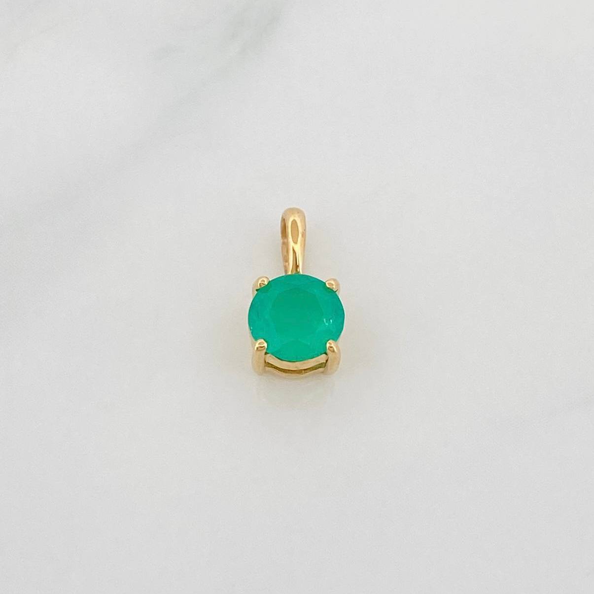 Pendant Emerald Circle 48pts 0.45g / 1/2 in 18K Yellow Gold