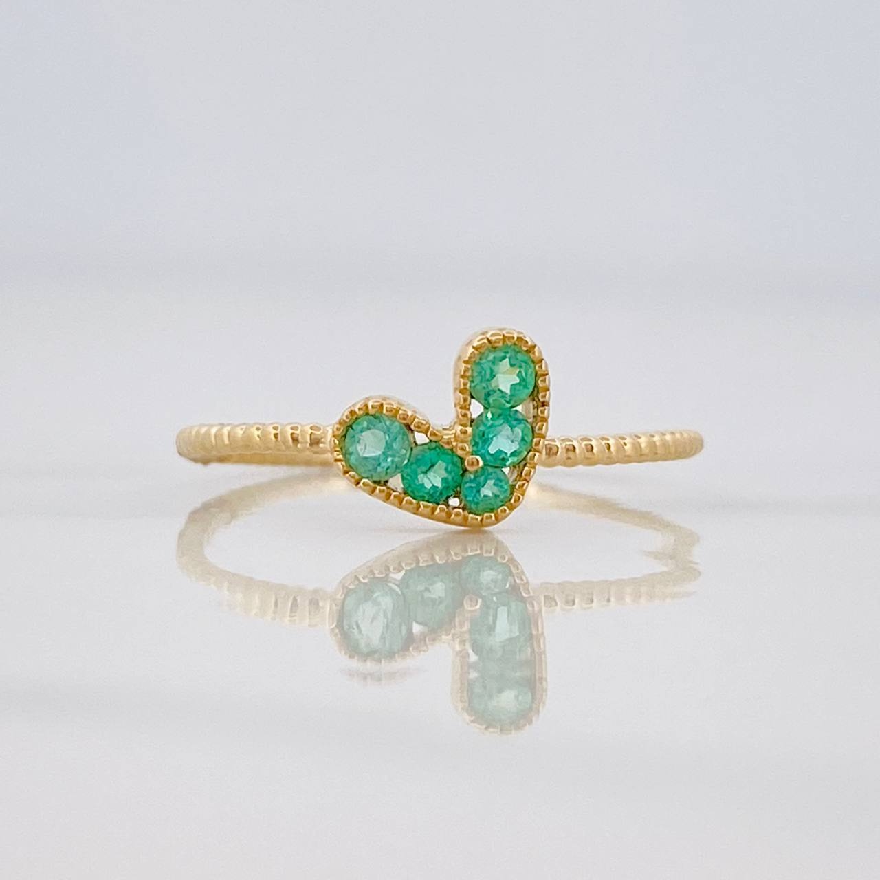 Heart Ring with Emeralds 26pts 1.15g / Size 6 1/2 Yellow Gold 18K