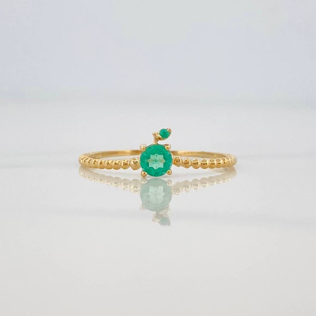 Apple Ring Emeralds 29pts 0.9g / T6 1/2 Yellow Gold 18K