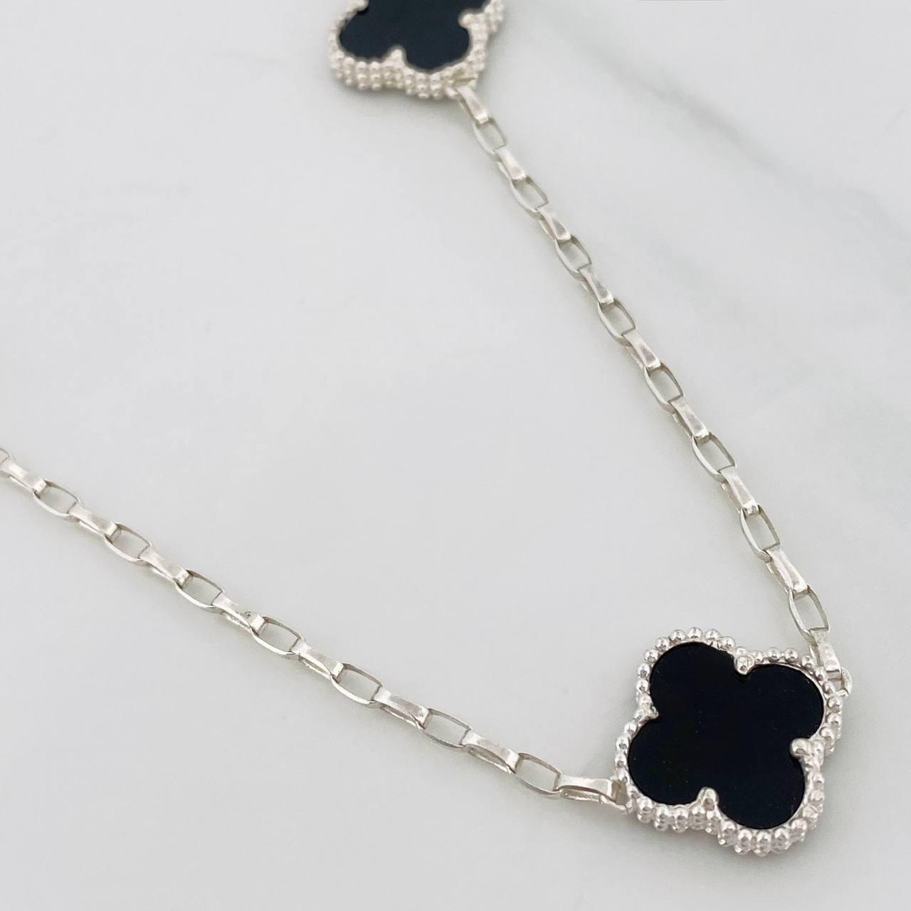 Paperclip Chain Clover 9.6g / 22 in / 1.95mm Silver 925