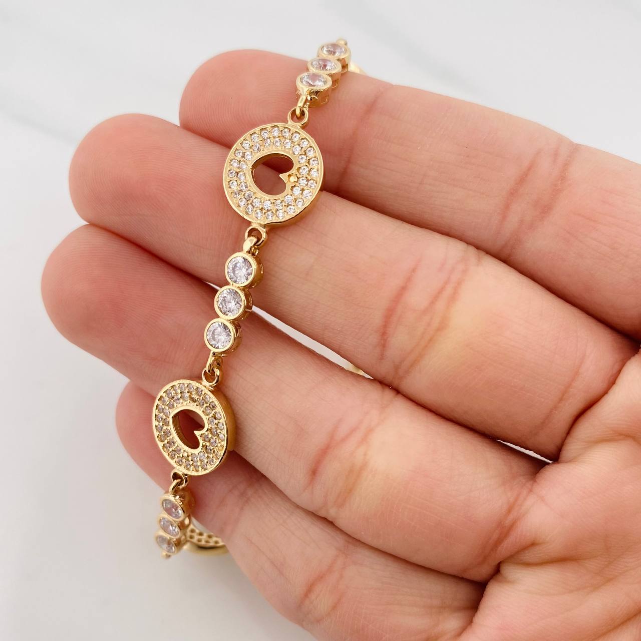Pulso Halo Corazón 13.4g / 7 in / 4mm Oro Amarillo 18K