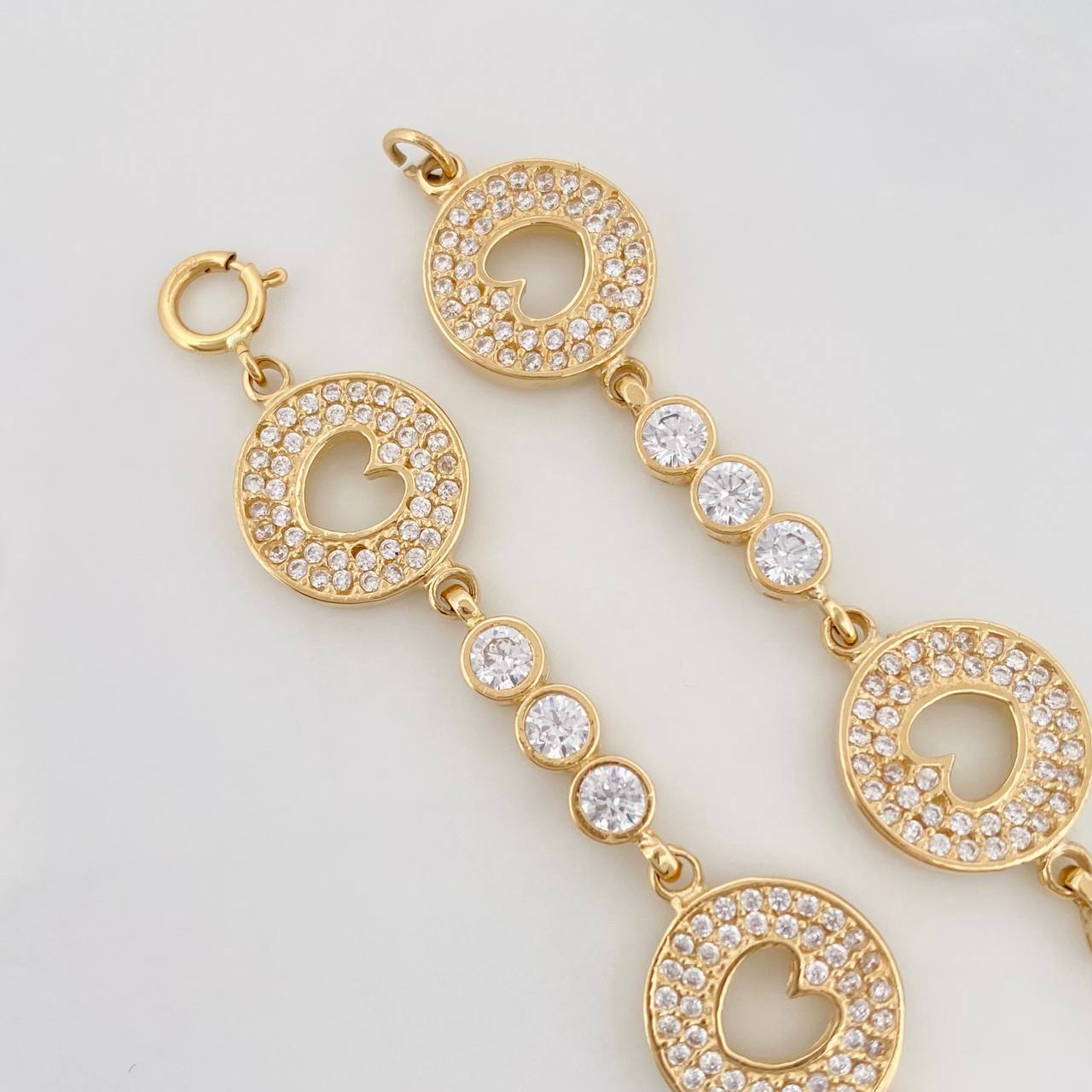 Pulso Halo Corazón 13.4g / 7 in / 4mm Oro Amarillo 18K