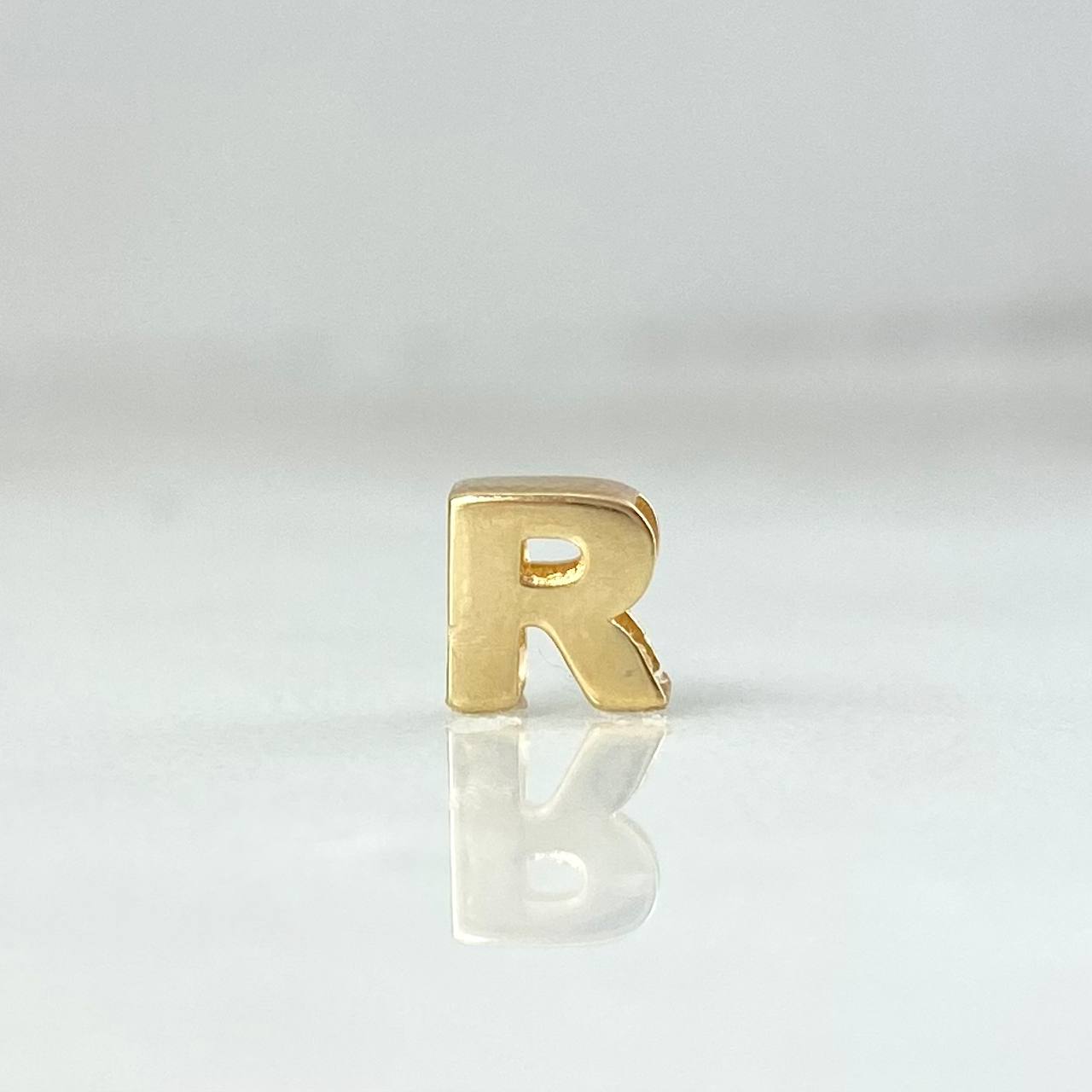 Charm Letter R 0.3gr / 6mm / Yellow Gold Drum