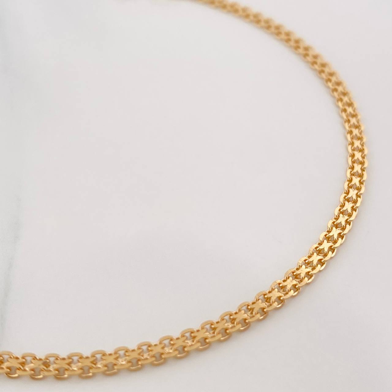 Bracelet China 2.7g / 7 3/4 in / 2.43mm Yellow Gold 18K