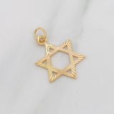 Pendant Star of David 1.1g / 3/4 in 18K Yellow Gold