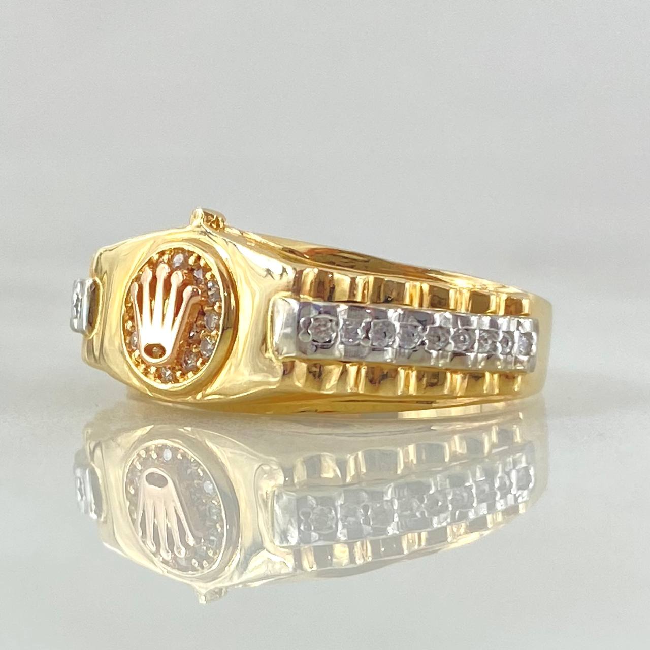 Relief Strap Ring 5.1gr / Size 7 1/2 / 18K Gold *