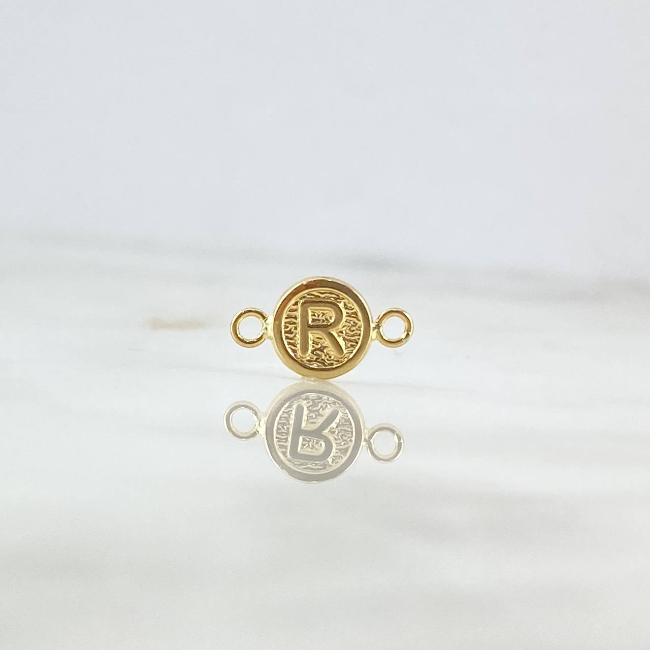 Herraje Letra R 0.4gr / 1.4cm / Circular Oro Amarillo 18K *