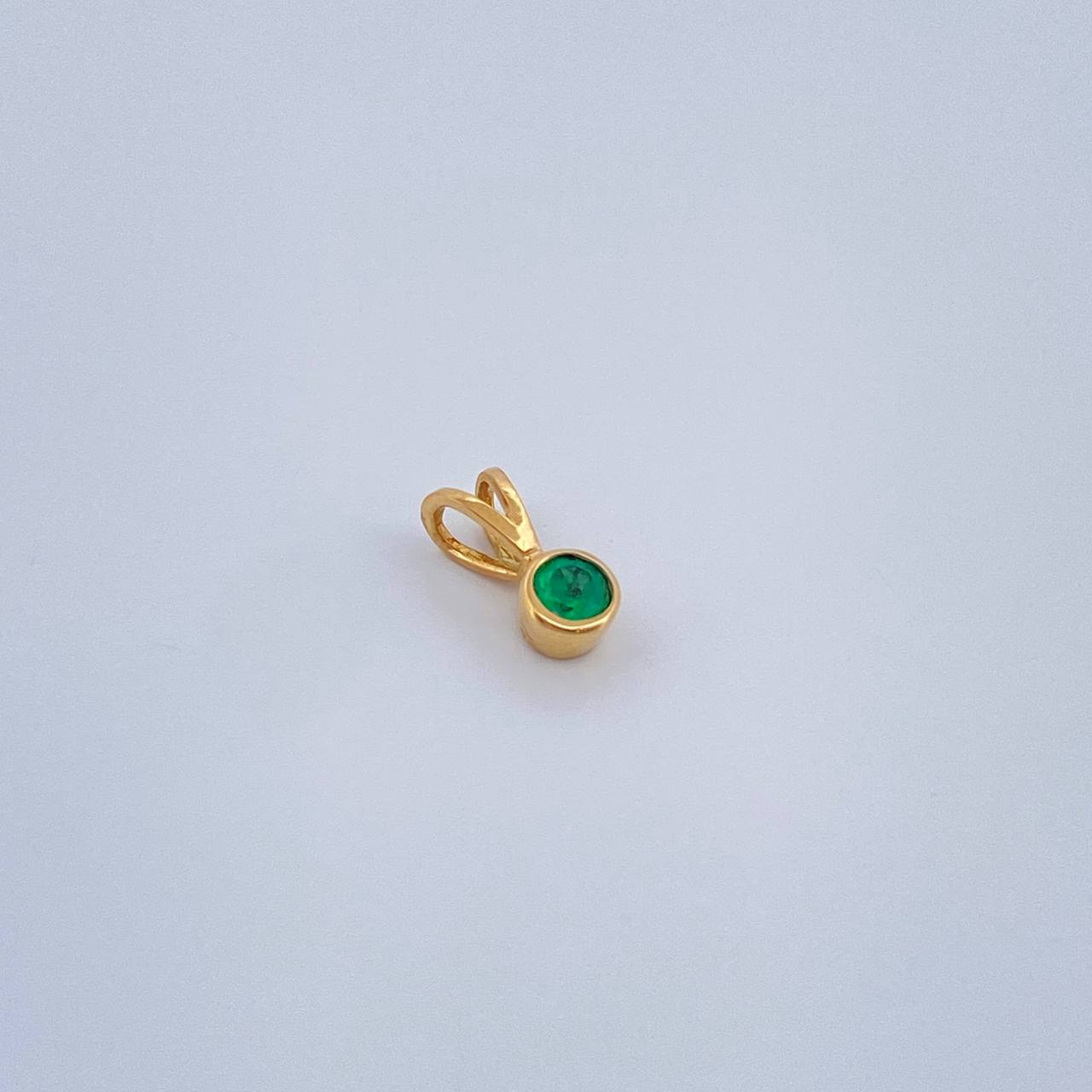 Dije Circulo Esmeralda 0.3gr / 1/4 in / Oro Amarillo 18K %