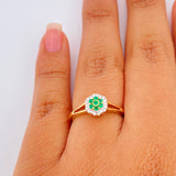 Anillo Halo Trebol Diamantes Esmeralda 3.15gr / T6 3/4 / Dos Oros Amarillo Blanco 18K %
