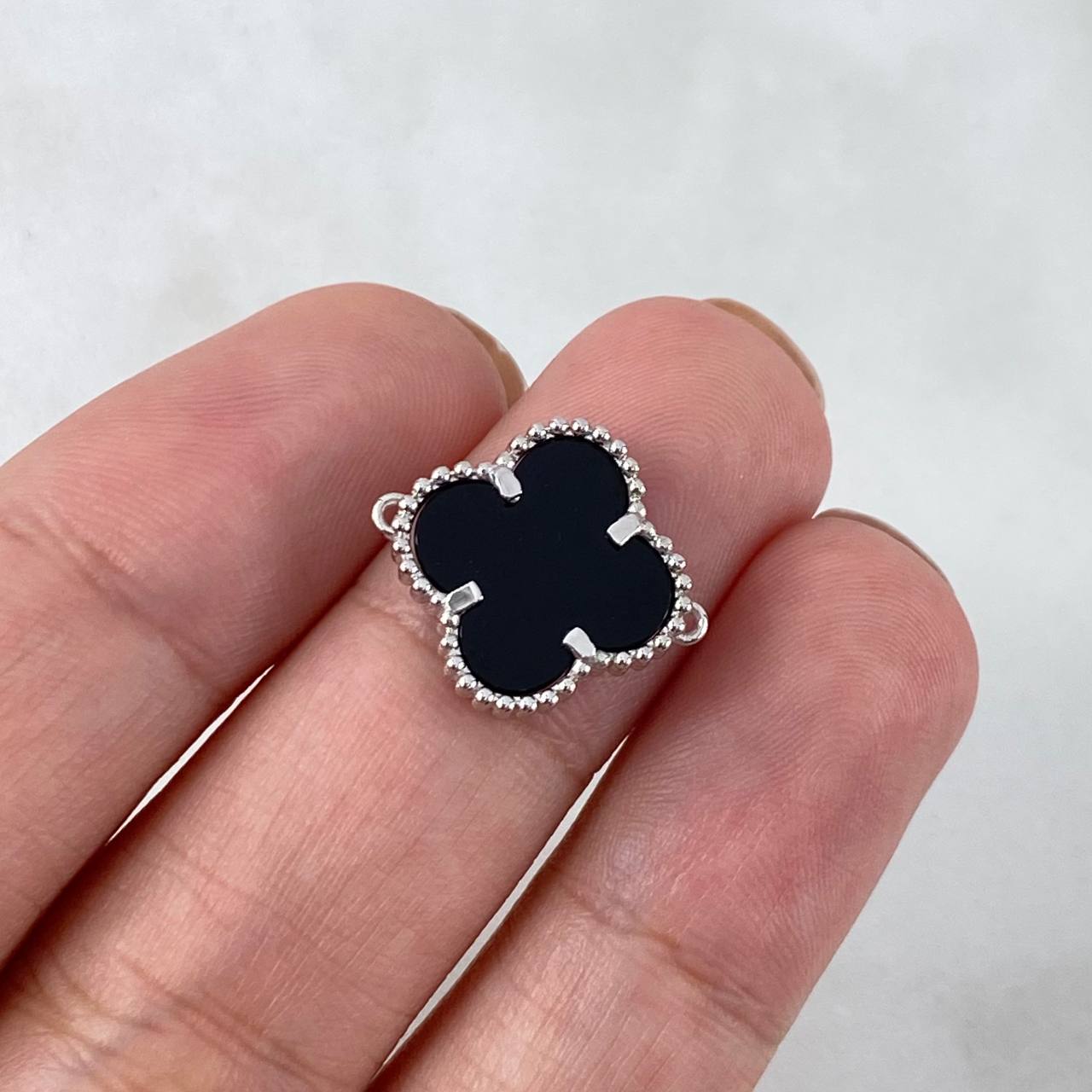 Charm Clover VCyA 1.6gr / 1.6cm / Black Onyx White Gold +4 ©