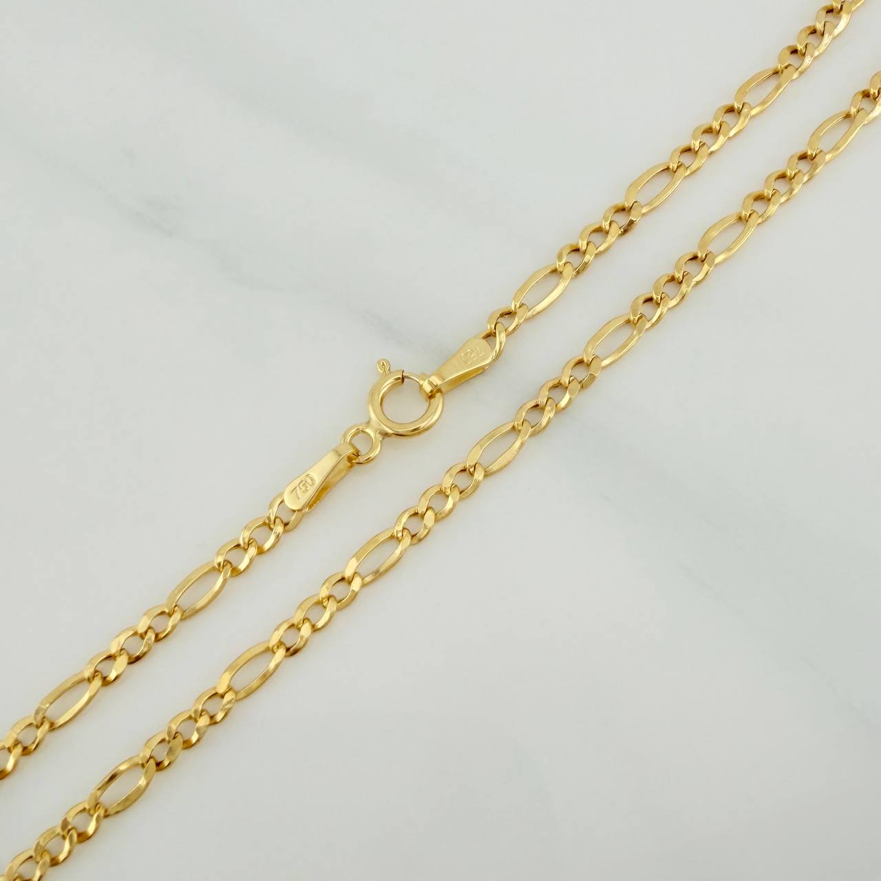 Cadena Figaro 3gr / 23 3/4 in / 2.4mm Oro Amarillo +1 18K $