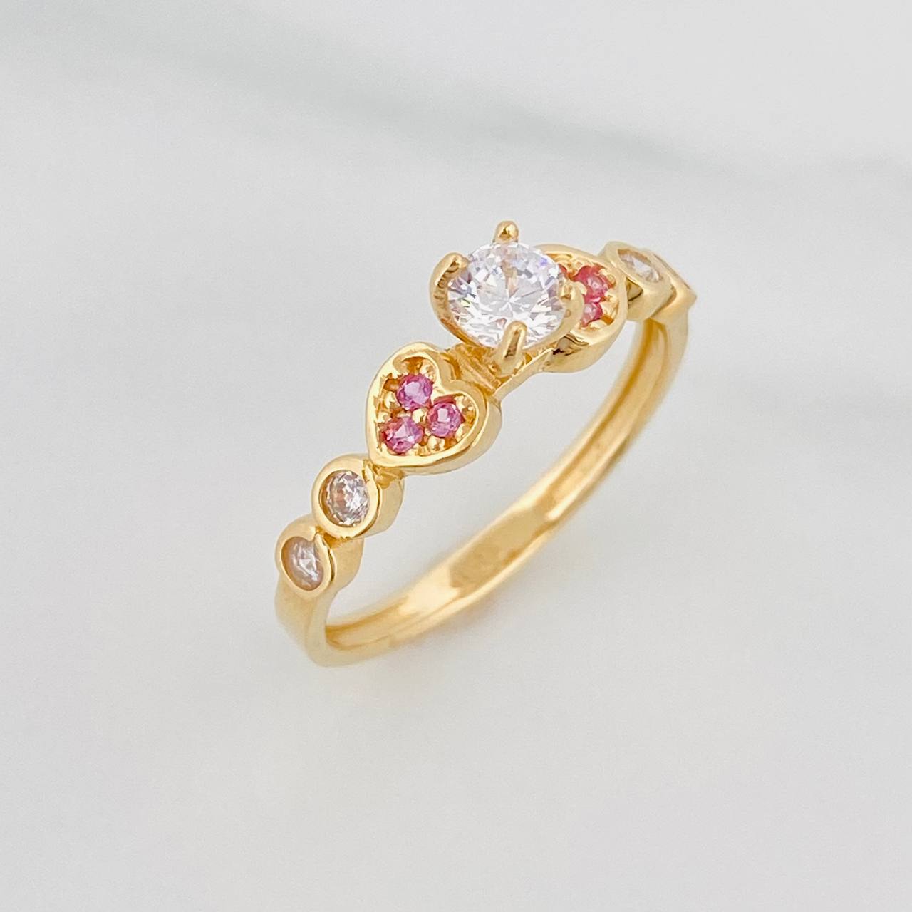 Anillo Solitario Corazones 2.25 g / T6 Oro Amarillo 18K