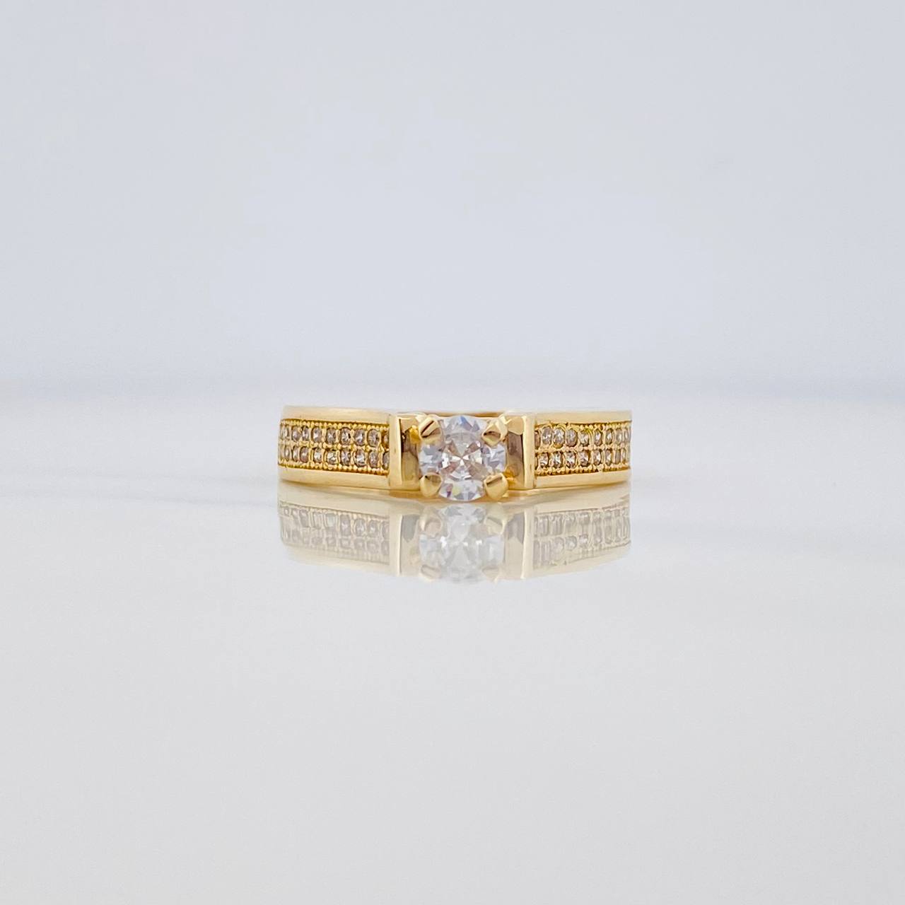 Solitaire Ring with Inlaid Line 4.3 g / T6 1/2 18K Yellow Gold